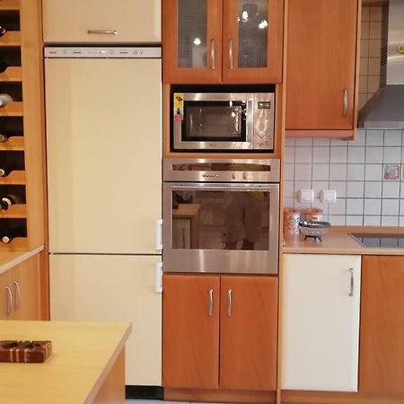 Apartment Giorgos Kalamata Bagian luar foto