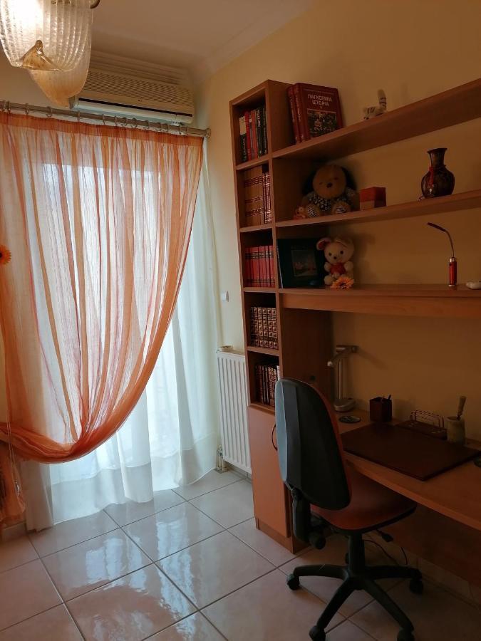 Apartment Giorgos Kalamata Bagian luar foto