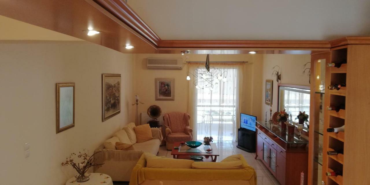 Apartment Giorgos Kalamata Bagian luar foto