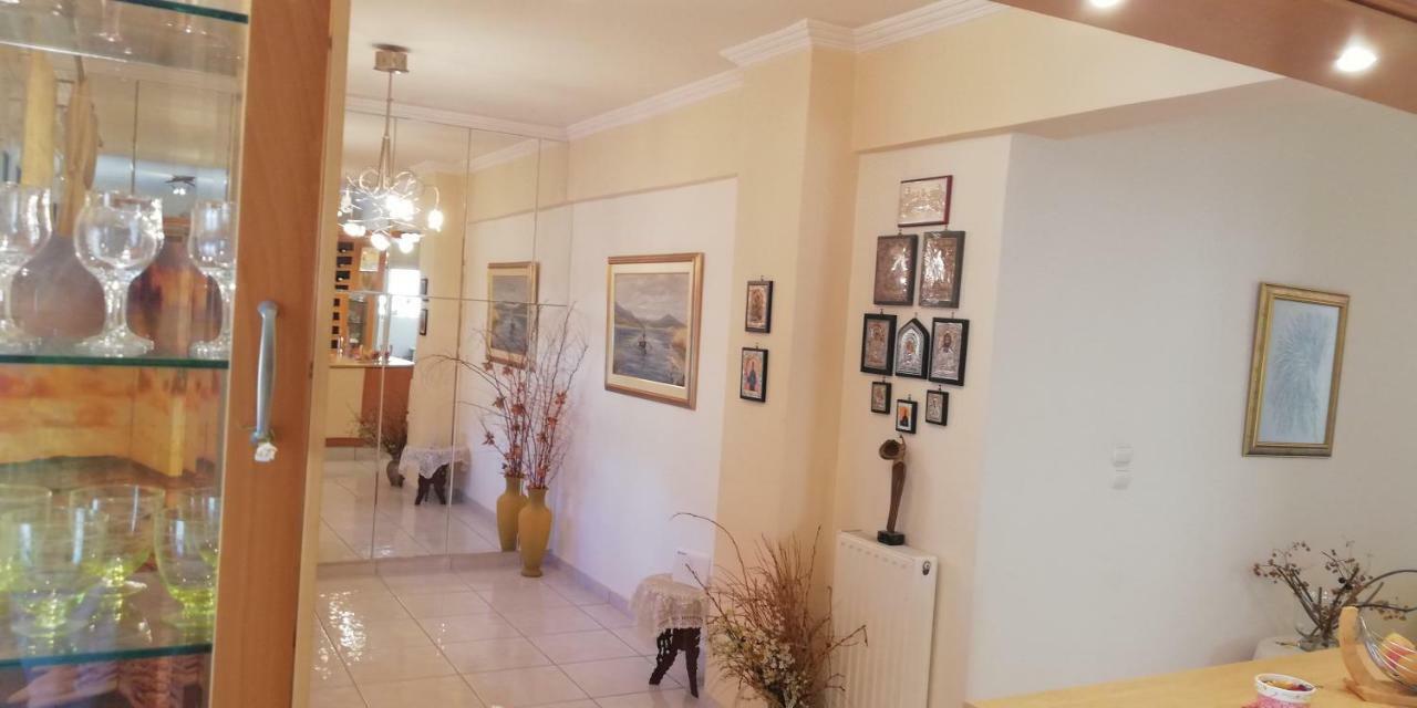 Apartment Giorgos Kalamata Bagian luar foto