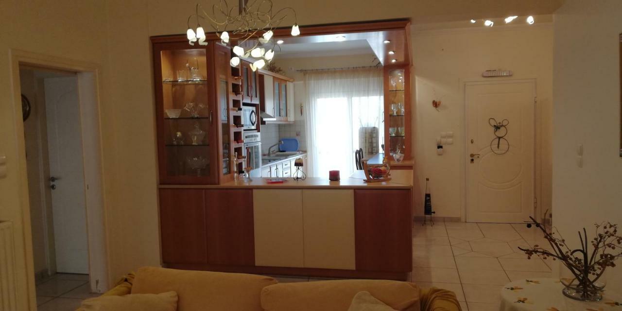 Apartment Giorgos Kalamata Bagian luar foto