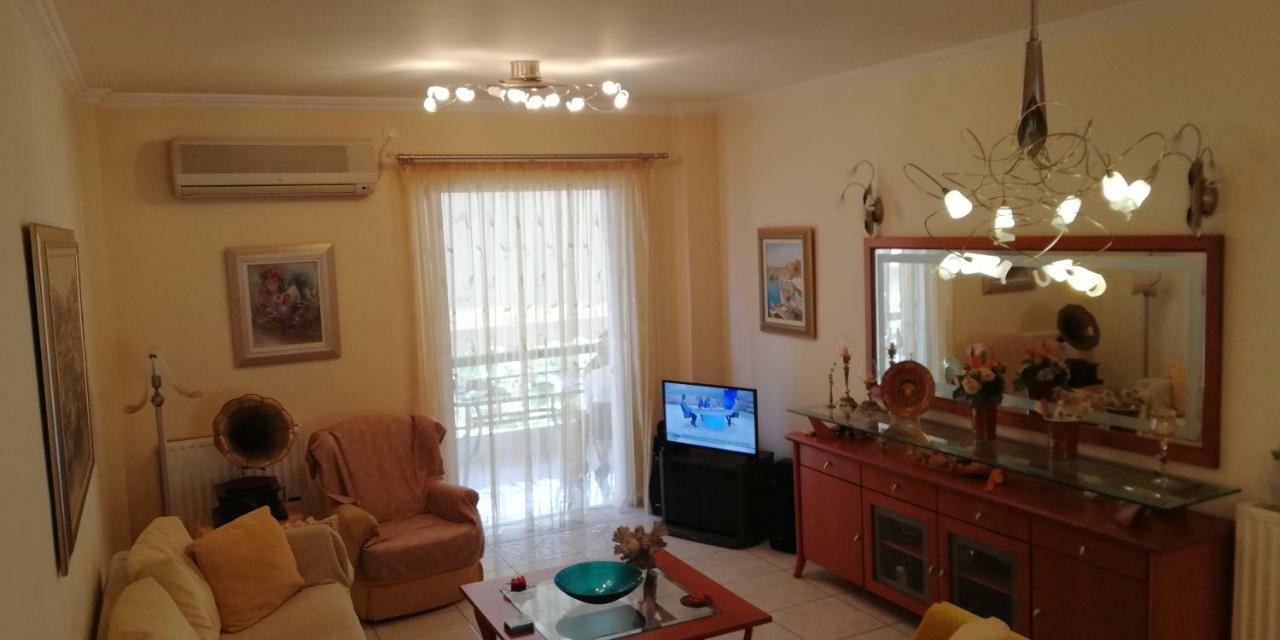 Apartment Giorgos Kalamata Bagian luar foto