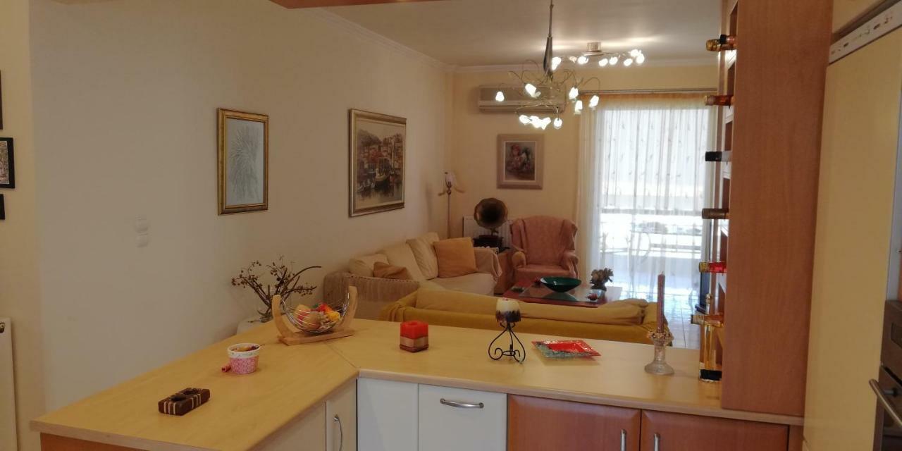 Apartment Giorgos Kalamata Bagian luar foto
