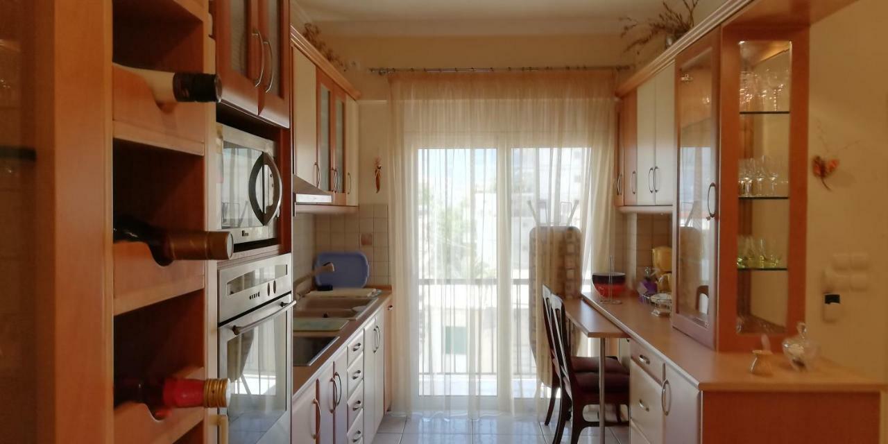Apartment Giorgos Kalamata Bagian luar foto